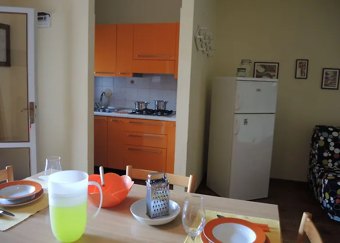 Cozy Flat With 3 Shared Pools And Private Garden Апартаменти *