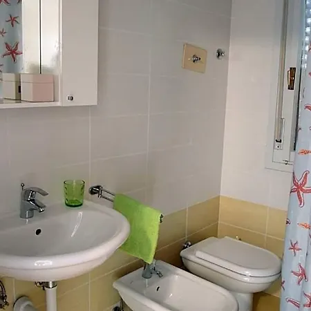 Cozy Flat With 3 Shared Pools And Private Garden * ビビオーネ